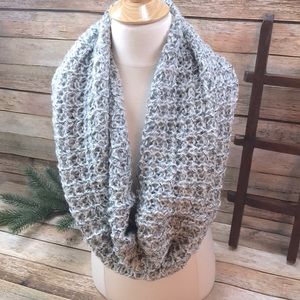 Sperry Top-Sider Gray and Off White Scarf